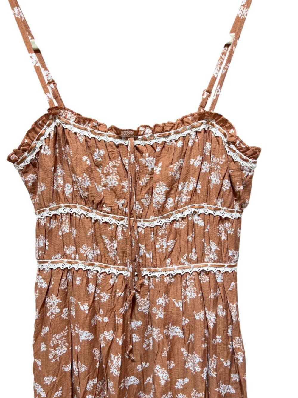 Sincerely Jules NWT Floral Smocked Maxi Dress With Adjustable Straps & Lace Deta - Picture 3 of 7